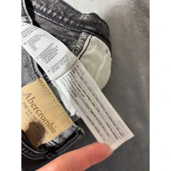 Abercrombie Kids 15/16 Black Denim Jean Bermuda Shorts - Picture 7 of 9